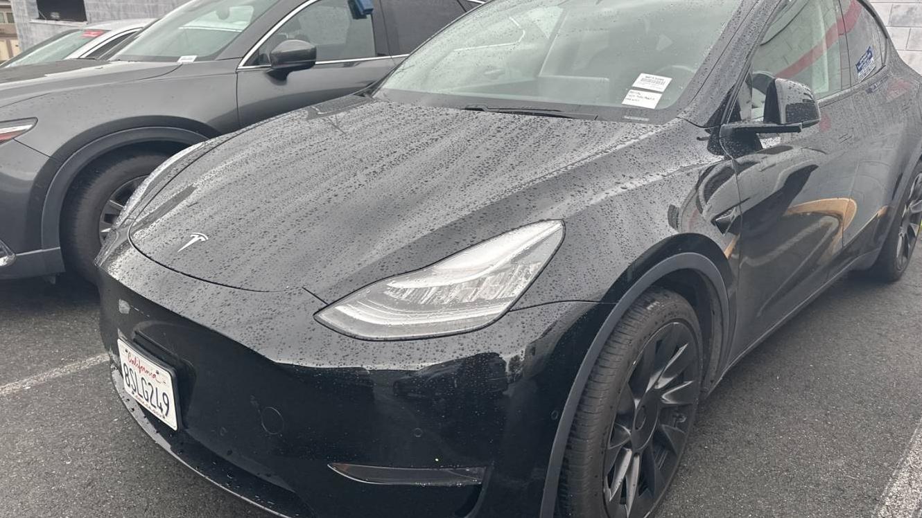 TESLA MODEL Y 2020 5YJYGDEE9LF059578 image